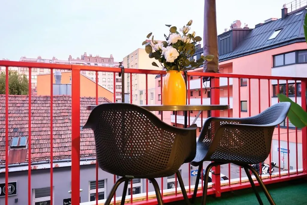 Free Parking I Balcony I 5 Min To Train Station Apartment Vienna