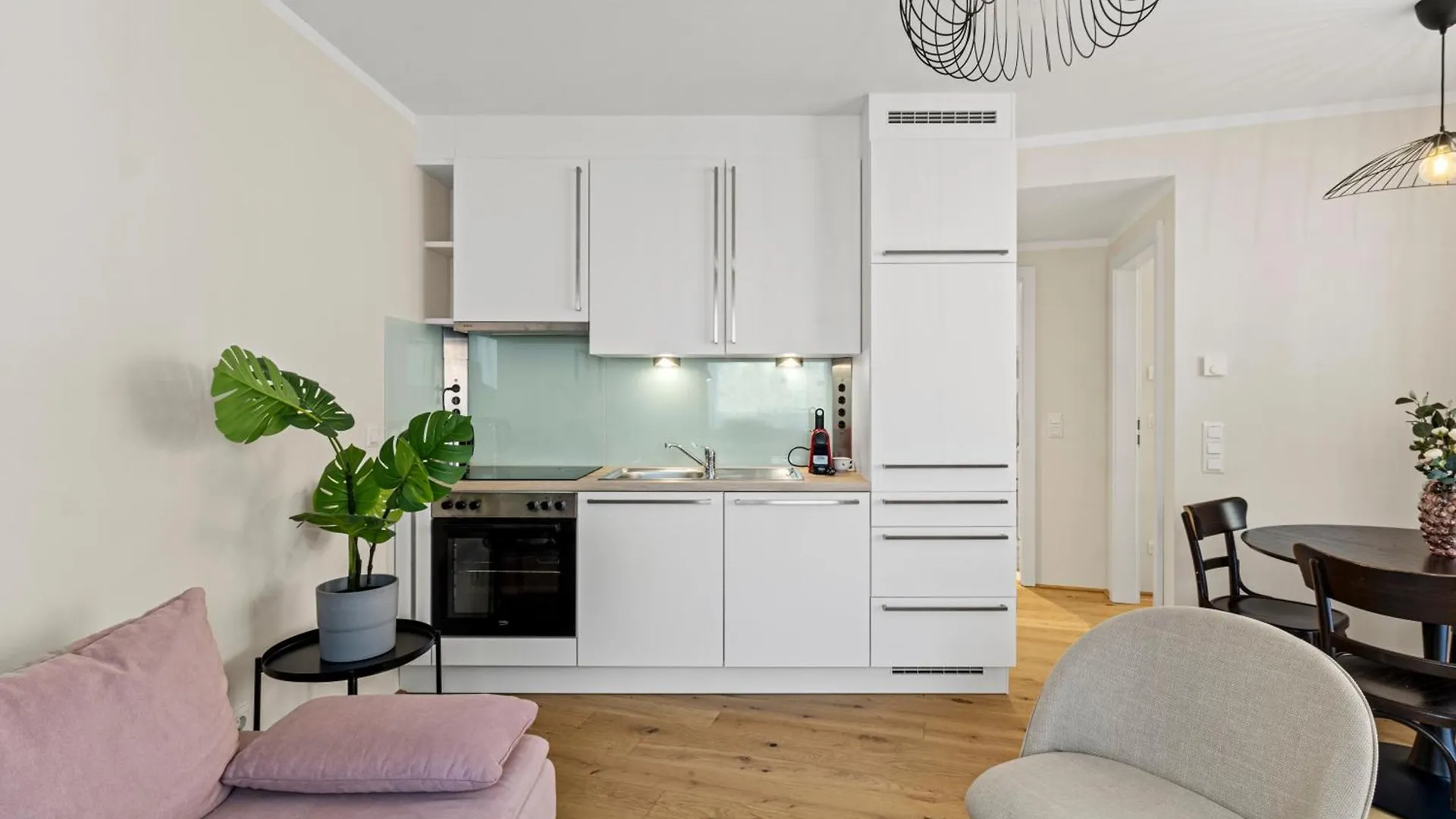 Free Parking I Balcony I 5 Min To Train Station Apartment Vienna