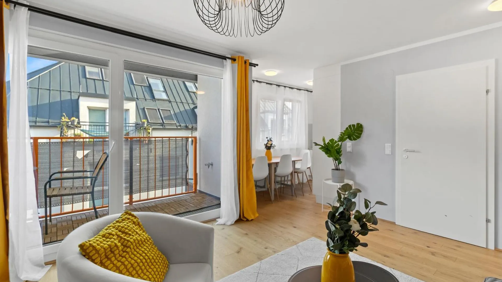 Free Parking I Balcony I 5 Min To Train Station Apartment Vienna