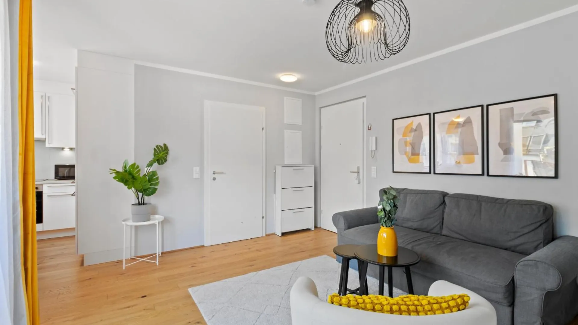 Free Parking I Balcony I 5 Min To Train Station Apartment Vienna