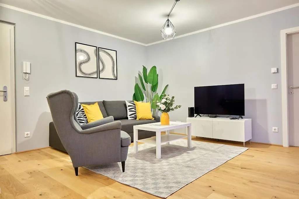 Free Parking I Balcony I 5 Min To Train Station Apartment Vienna