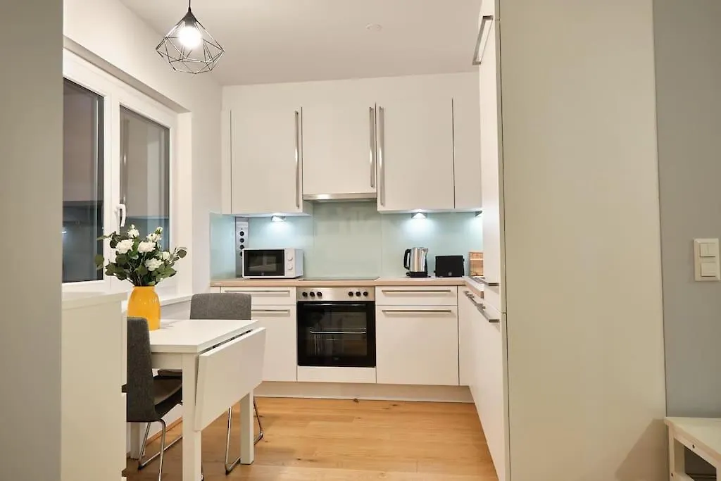Free Parking I Balcony I 5 Min To Train Station Apartment Vienna