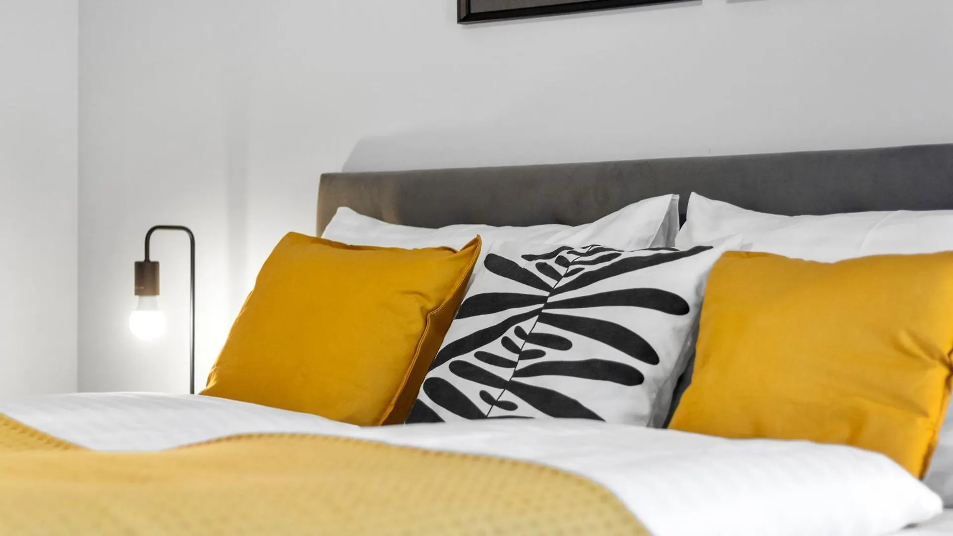 Free Parking I Balcony I 5 Min To Train Station Apartment Vienna